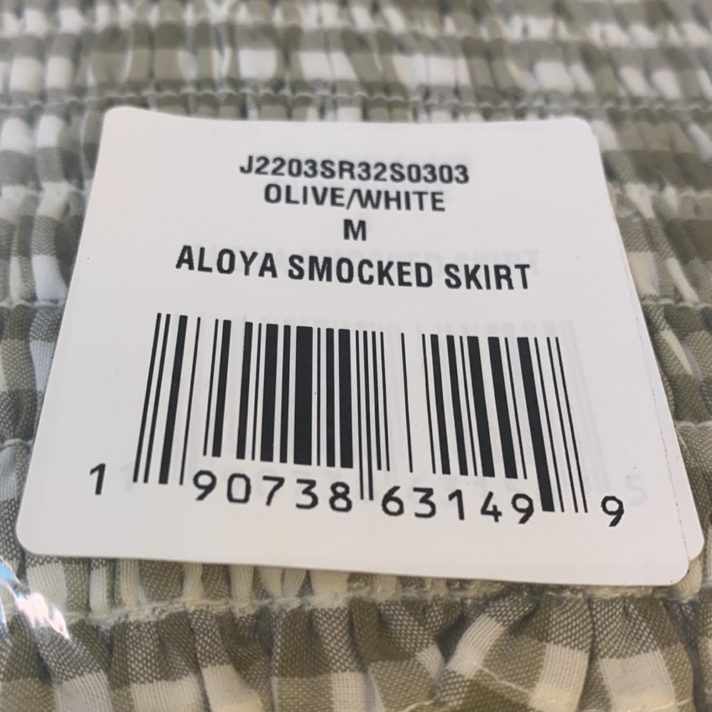 Veronica Beard Jeans
Aloya Smocked Seersucker Skirt Medium - Picture 4 of 13